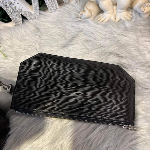 Louis Vuitton Epi Noe backpack with small wallet - Picture 4 of 14